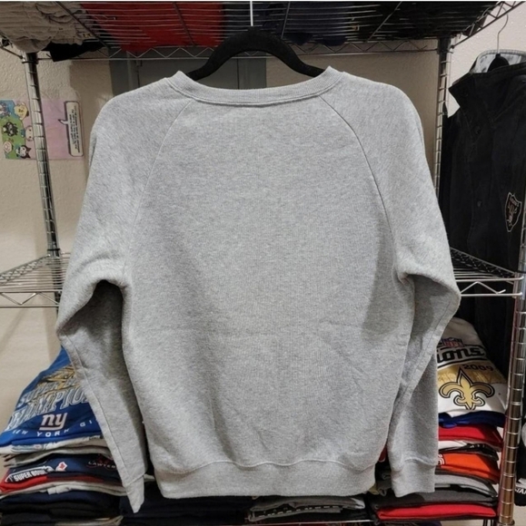 Disney Mini Mouse Mens Size M Grey Vintage graphic print Sweatshirt - Picture 2 of 4